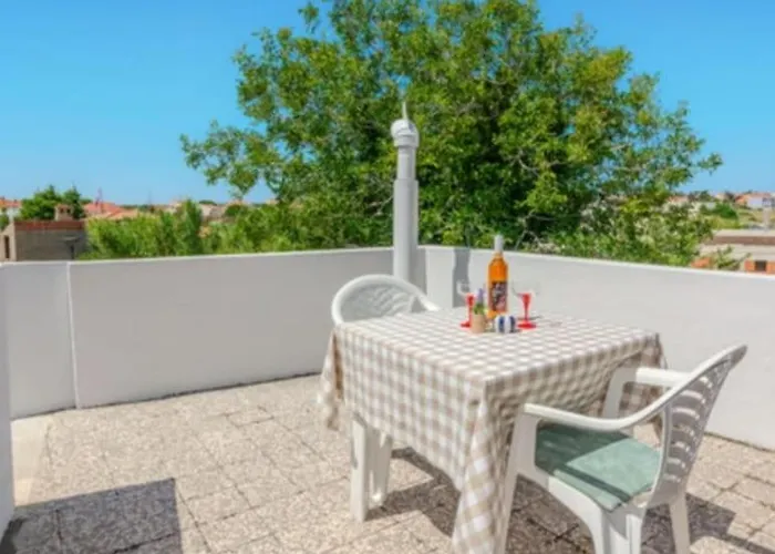 アパート Heritage *